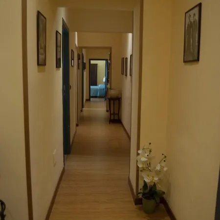 Monteoliveto 4* Неаполь